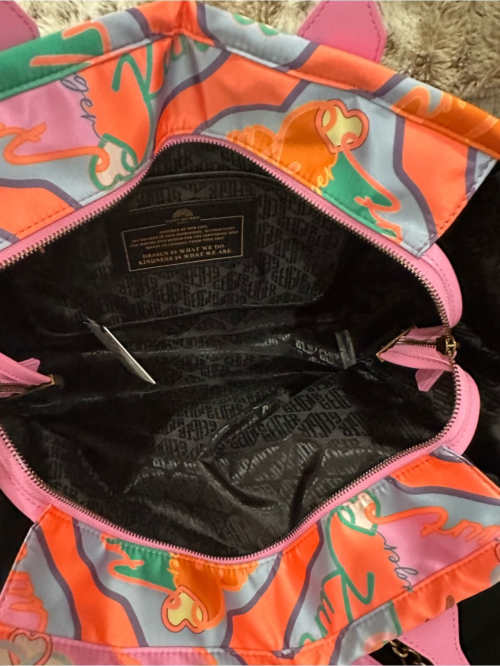 ‼️SOLD‼️✨💎NWT💎✨KURT GEIGER Nylon Patterned Tote Bag with Chain Straps! - Picture 7 of 10